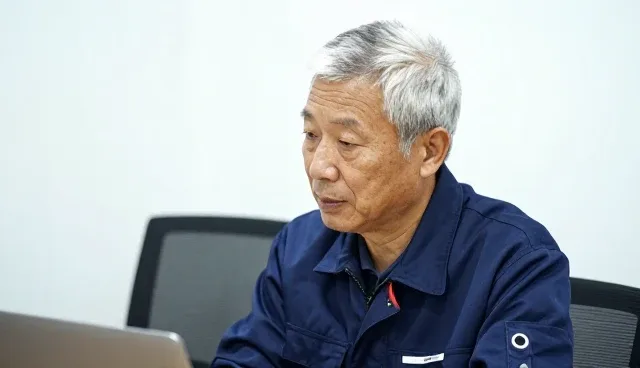如何根据实际需求选择适合的设备巡检工具包